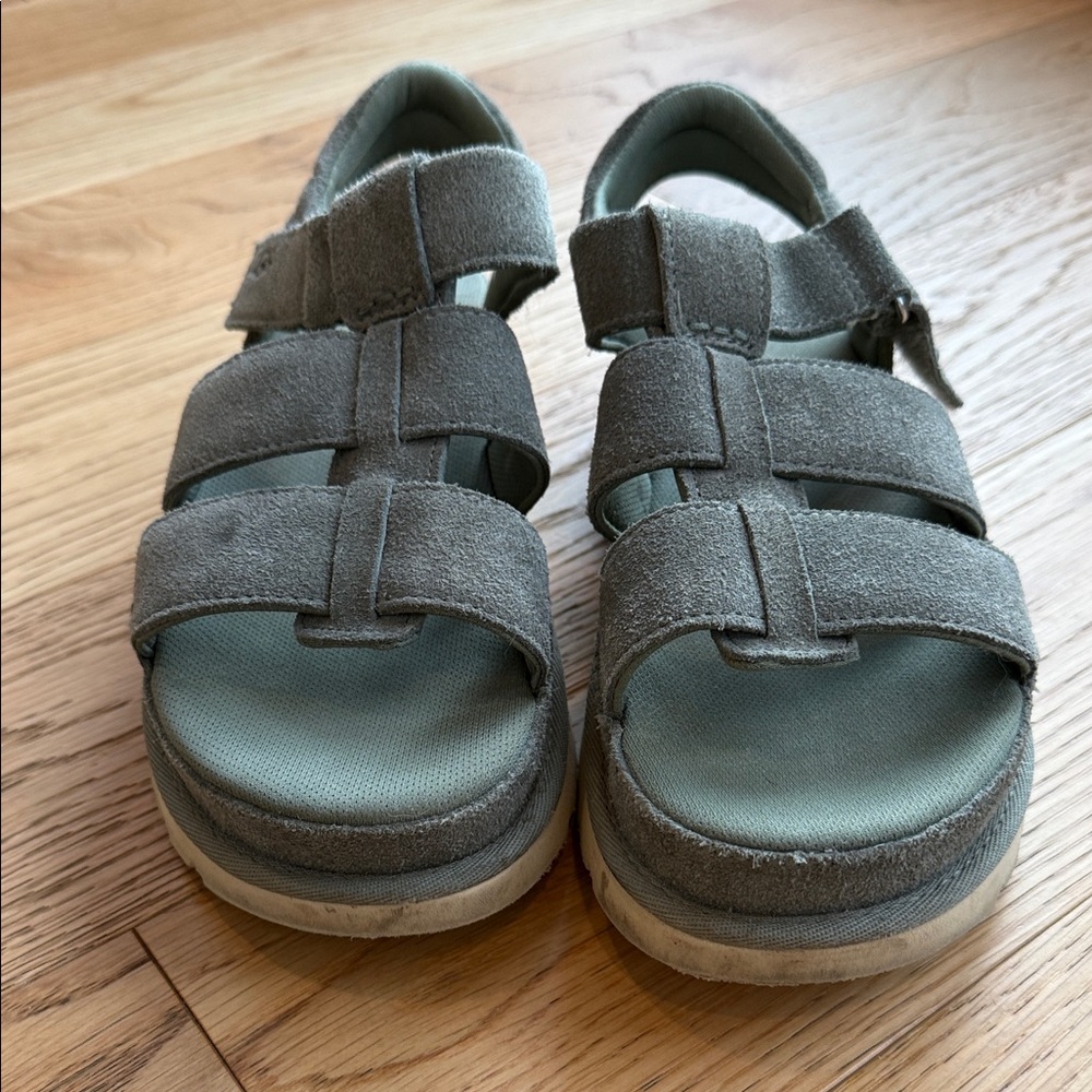 Ugg olive suede platform sandal